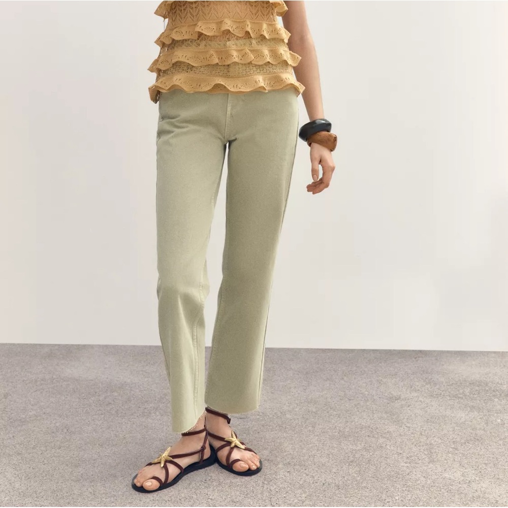 New Zara high rise z195 straight leg jeans in light khaki - US 2 (26)
